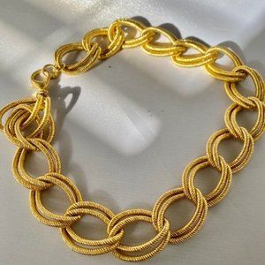 Gold Vintage Choker/Necklace